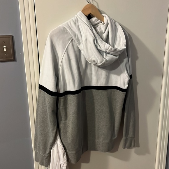 American eagle hoodie - Picture 2 of 3